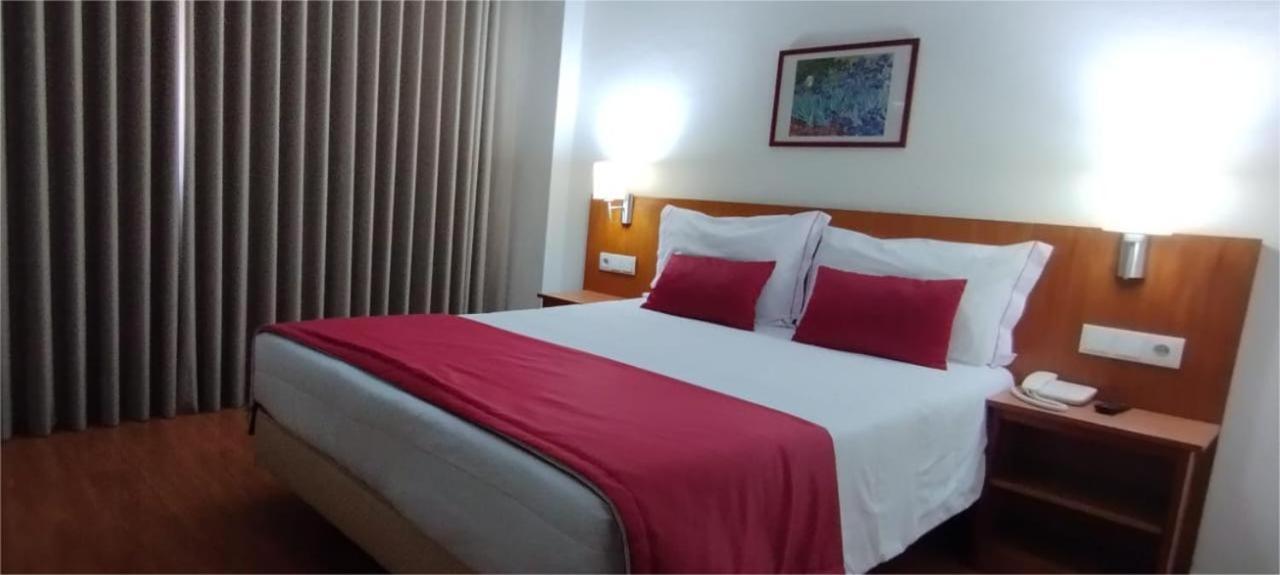 Hotel Dom Vilas Braga Luaran gambar